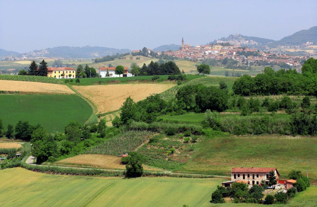 Bricco Pogliani Hotel Castell'Alfero Exterior photo